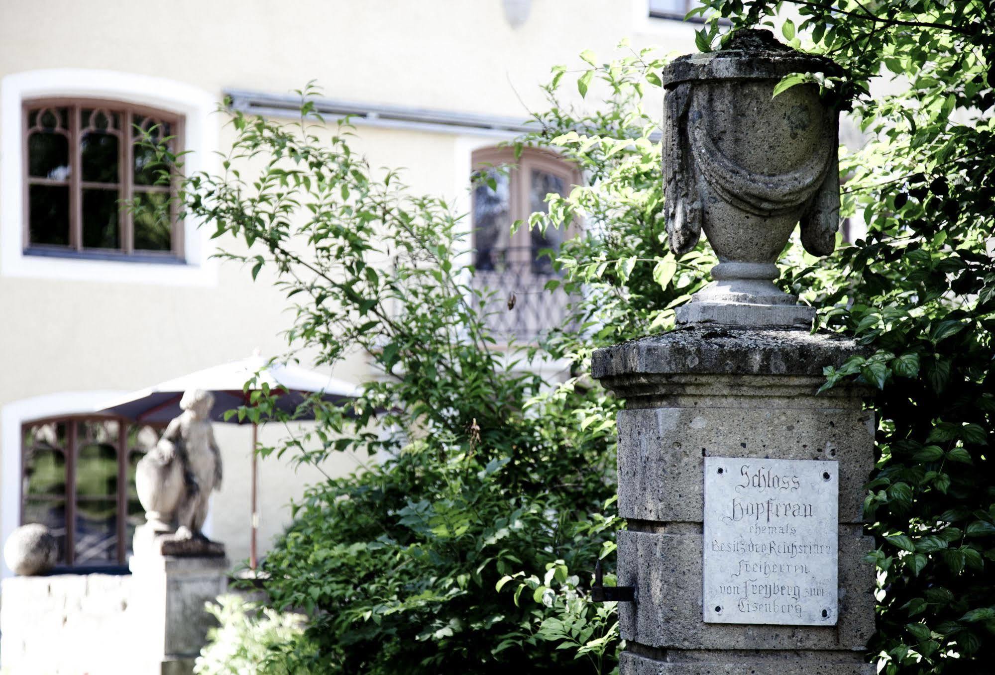 Schloss Zu Hopferau Exterior photo